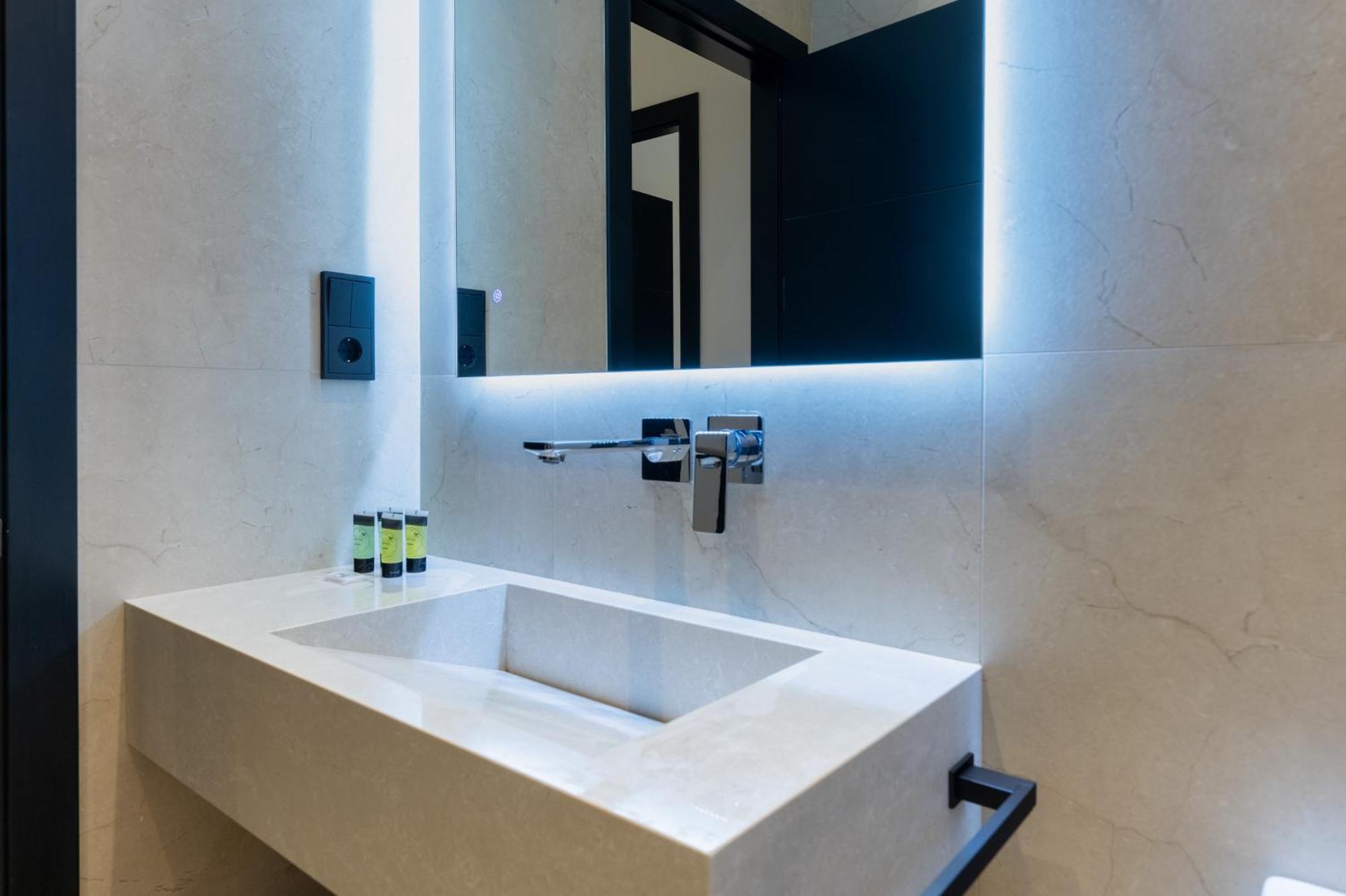 Apartamento New Design - Private Patio - Gallos 2 *