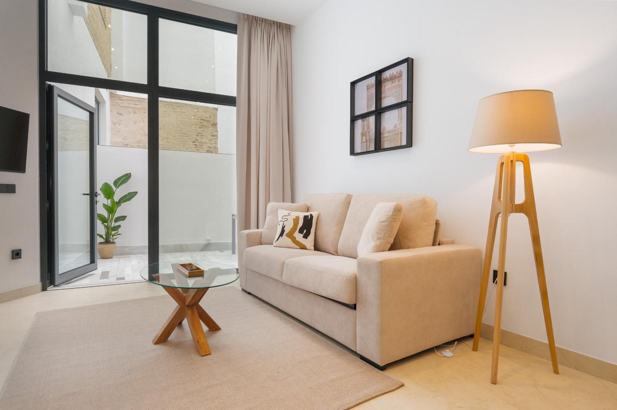 Apartamento New Design - Private Patio - Gallos 2 *