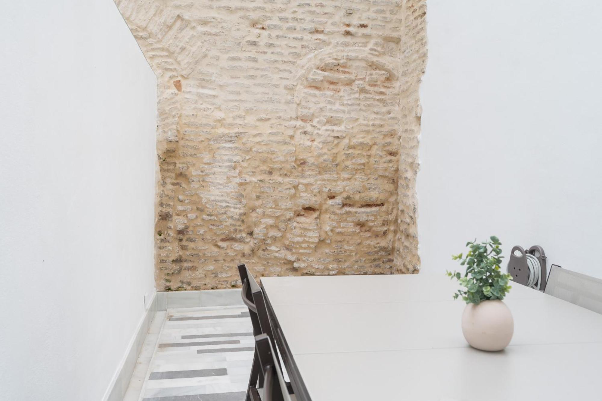 New Design - Private Patio - Gallos 2 Apartamento Sevilla